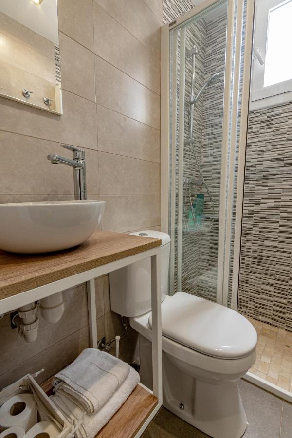 Joyrooms 2 Tarragona Bagian luar foto