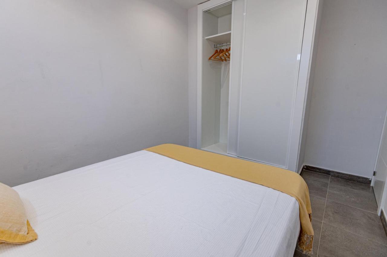 Joyrooms 2 Tarragona Bagian luar foto
